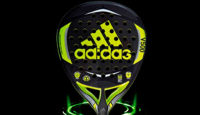 La pala de pádel Adidas V500.