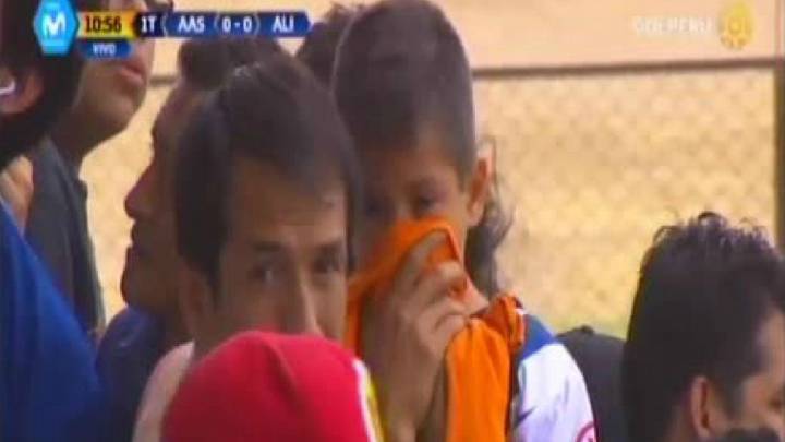 La grada afectada por gases lacrimógenos en el Alianza Atlético-Alianza LIma.