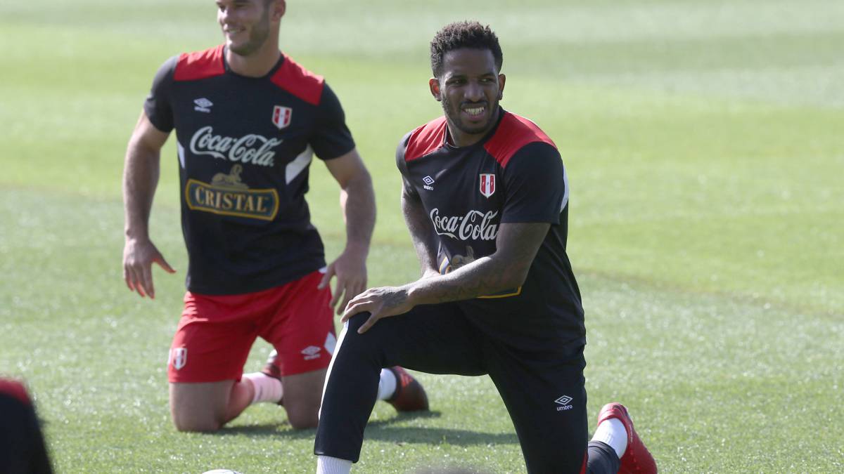 Farfán: "Tenemos que derribar las murallas de Nueva Zelanda"