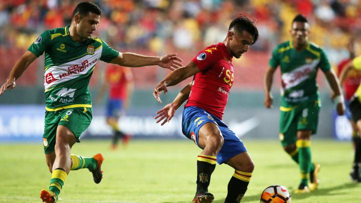 Unión Española decepciona y se complica ante Huancayo