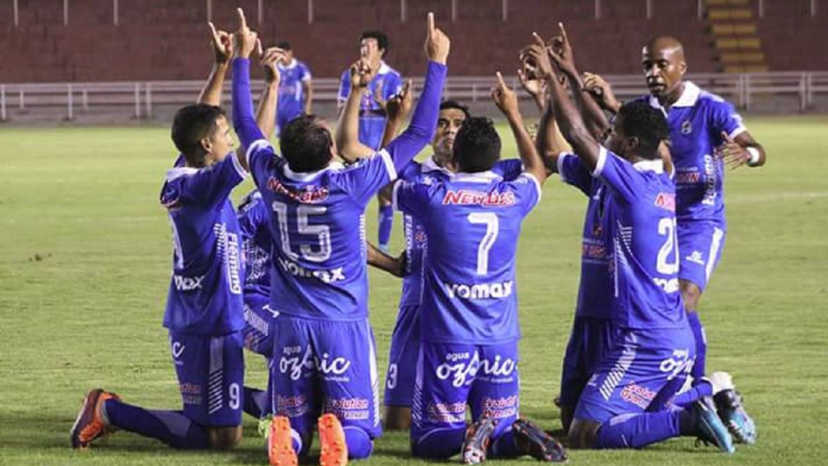 Sigue el Melgar-Binacional en vivo y en directo online, partido de la jornada 4 del Torneo de Verano en Perú, hoy 24 de febrero en el Monumental de la UNSA.