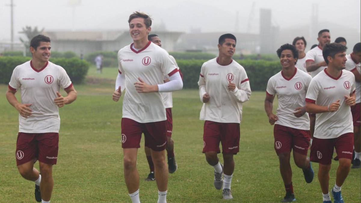 Cristal y Cantolao lideran los grupos del Torneo de Verano