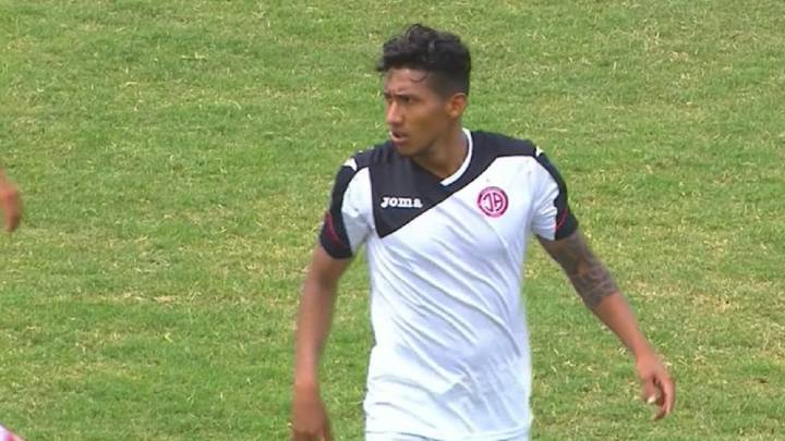 Sport Rosario vistió con la camiseta de Juan Aurich en el partido ante Comerciantes Unidos.