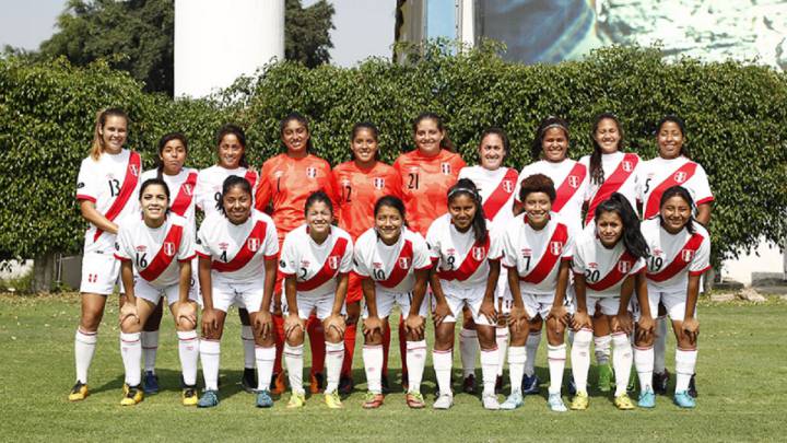 Selección femenina de Perú que disputará la Copa América 2018 en Chile.