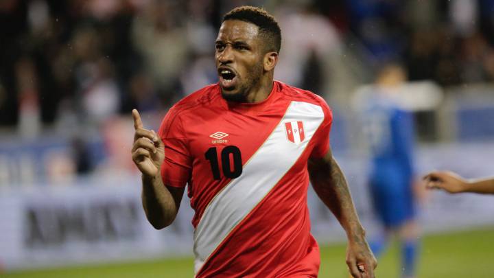El Galatasaray va a por Farfán