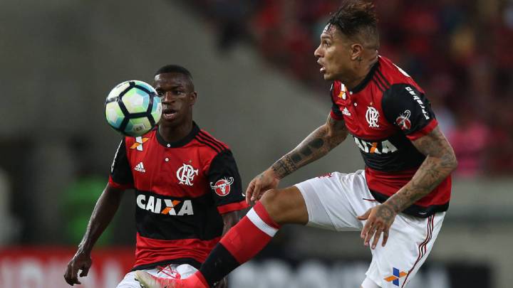 Guerrero quiere renovar por tres años con Flamengo