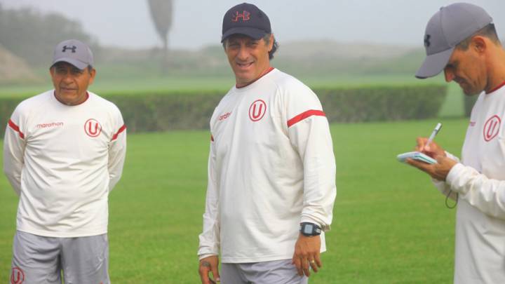 Gabriel Pellegrino, presidente del club argentino, confirmó las conversaciones con el técnico de Universitario para que dirija al club donde futbolista.