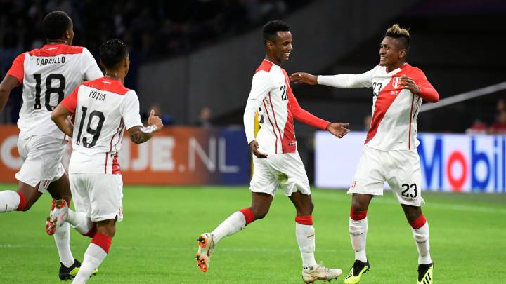 Perú busca un amistoso ante Argentina en noviembre
