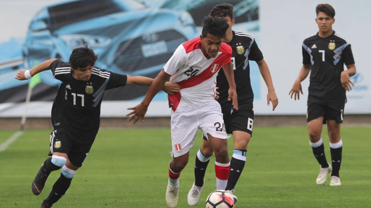 Sigue el Perú - Argentina en vivo y en directo online, partido amistoso entre las selecciones Sub-17 de ambos partidos hoy, 22 de octubre, en AS.com.