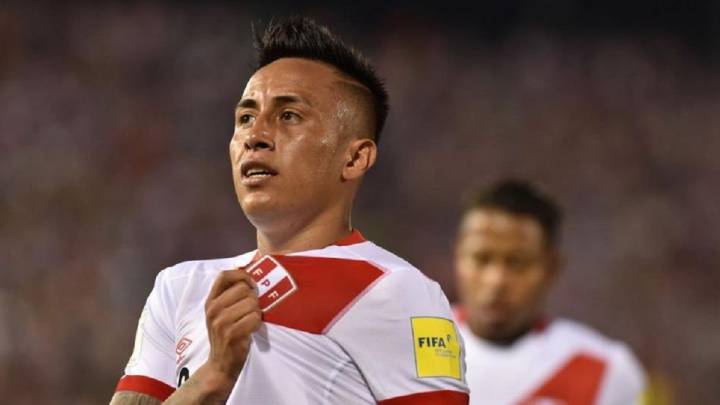 El club argentino está interesado en el mediapunta peruano, que actualmente juega en el Krasnodar de la Premier rusa, según informa radio La Red.