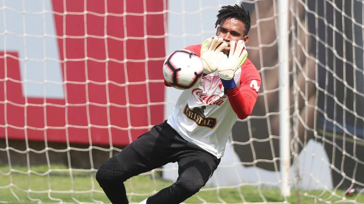 Gallese será el arquero titular de Perú ante Paraguay