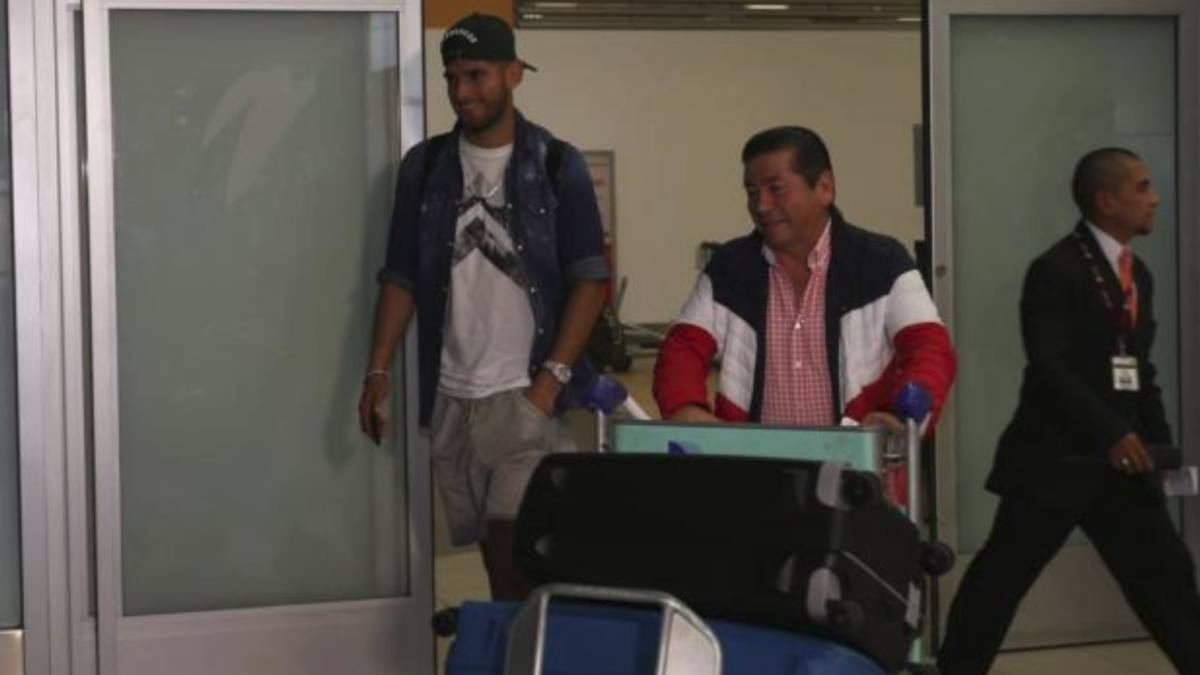 Zambrano se incorpora a la convocatoria de Perú
