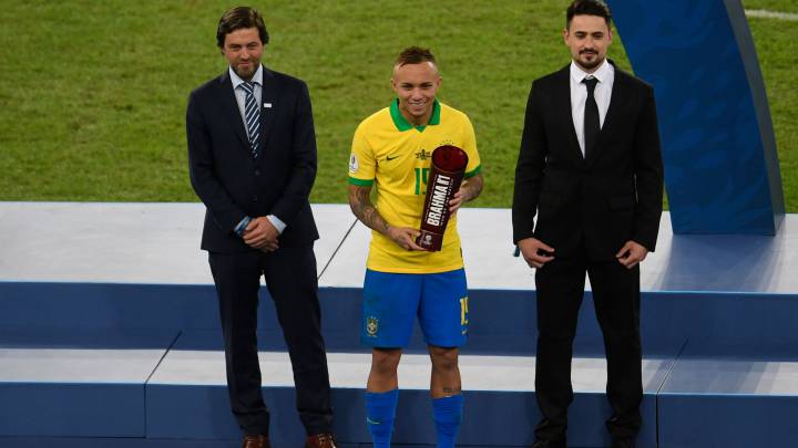 El brasileño Everton fue proclamado este domingo como máximo goleador de la Copa América. Sumó tres tantos, como Guerrero, y una asistencia más.