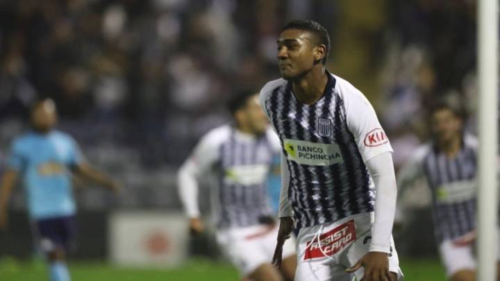 El zurdo colocó dos excelentes pases de gol que fueron rematados por Fuentes y Balboa, respectivamente.