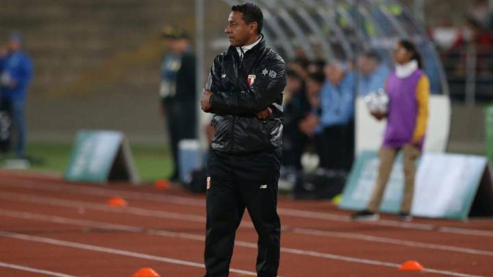 Solano jugó con el prestigio de la selección peruana