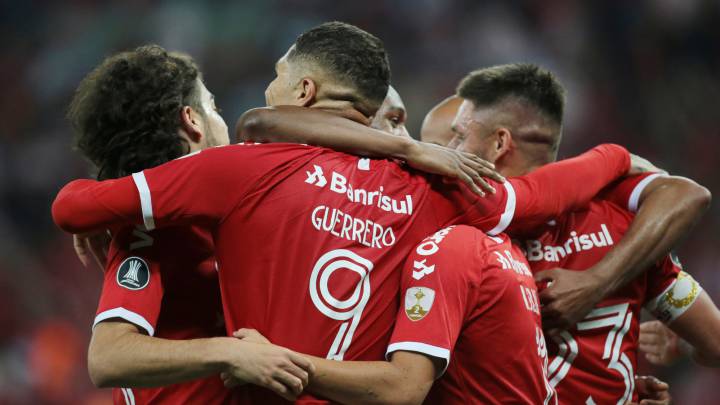 El veterano delantero peruano fue clave en el gol con un lanzamiento de falta que quedó muerto en área pequeña para que un compañero anotase.