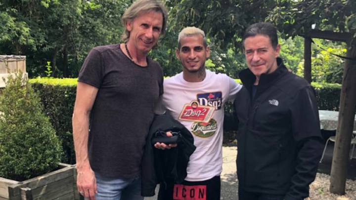 Tanto el seleccionador de Perú como su preparador físico se encuentran de viaje para reunirse con los jugadores que habitualmente son convocados.