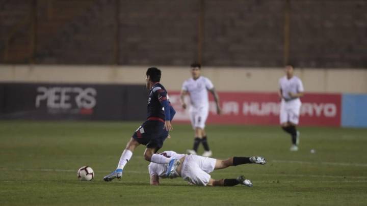 Universitario - San Martín: sin gente, sin goles, sin fútbol