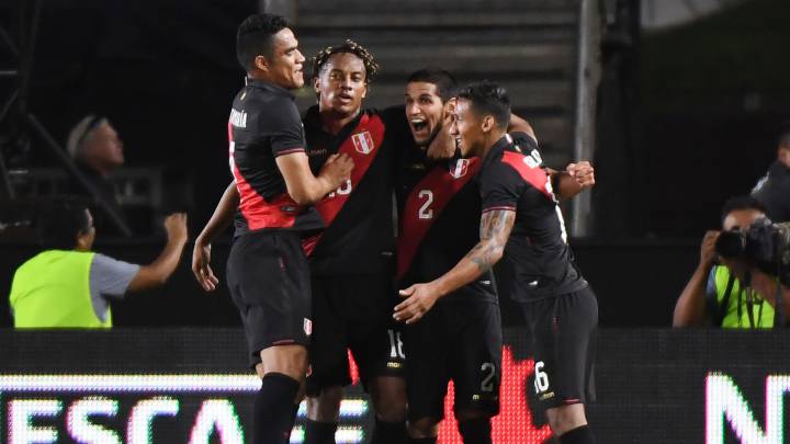 Perú sorprende a Brasil