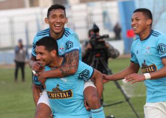 Cristal le gana al Municipal y sigue soñando con el título