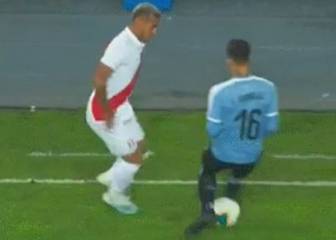 La espectacular huacha de Trauco a Brian Rodríguez en la banda