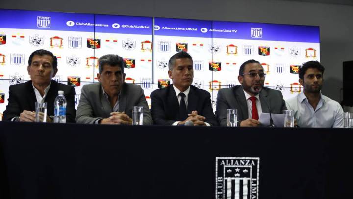 USMP recibe el apoyo de 4 clubes contra la FPF y esta cede