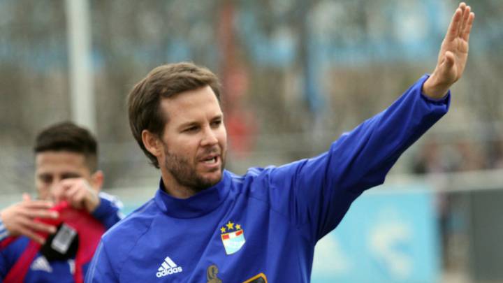 Manuel Barreto renueva con Cristal por dos temporadas