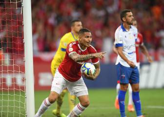 Doblete de Guerrero entre rumores de su marcha a Boca
