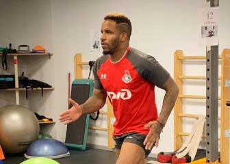 Farfán apunta a marzo