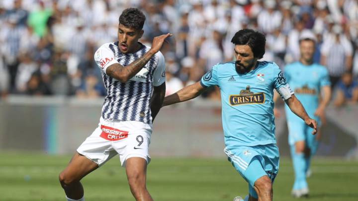 Álvarez salva ante Quevedo
