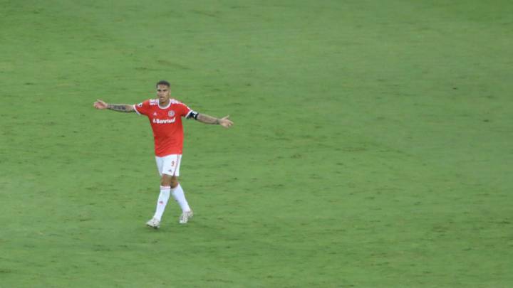 Paolo Guerrero, capitán del Internacional en Tolima