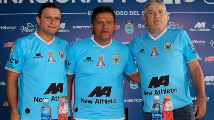 Binacional rescinde el contrato de su DT Flabio Torres