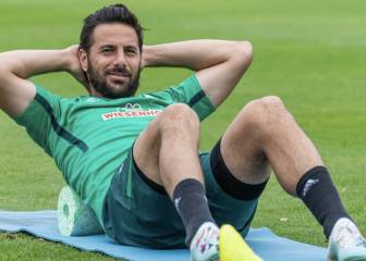 Se acerca el retorno de Claudio Pizarro con el Bremen