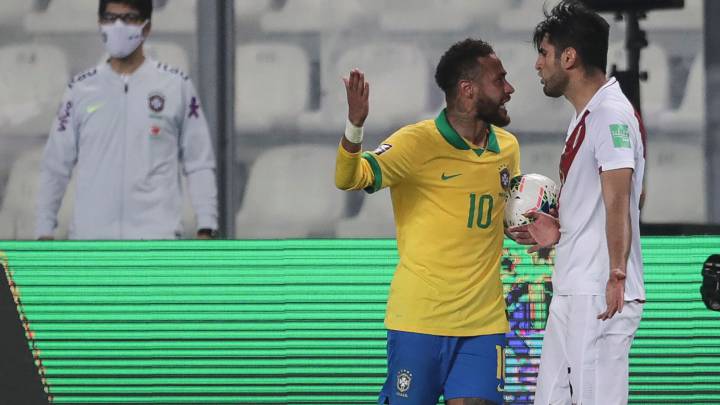 El defensor peruano atacó al delantero del PSG por simular el penalti que tanto revuelo ha causado en las horas posteriores al duelo entre Perú y Brasil.