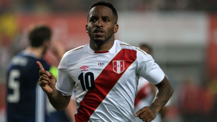 ¿Es real la posibilidad de que Farfán juegue en el Municipal?