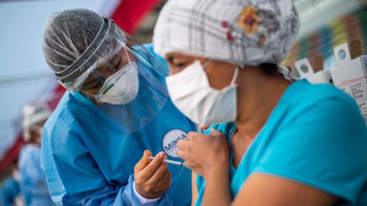Coronavirus Perú: en qué consisten los proyectos para que las empresas privadas compren vacunas