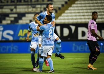 Cristal gana con poco