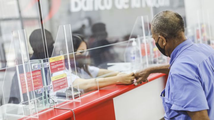Bono 600 soles: quiénes pueden cobrarlo en agencias bancarias y requisitos