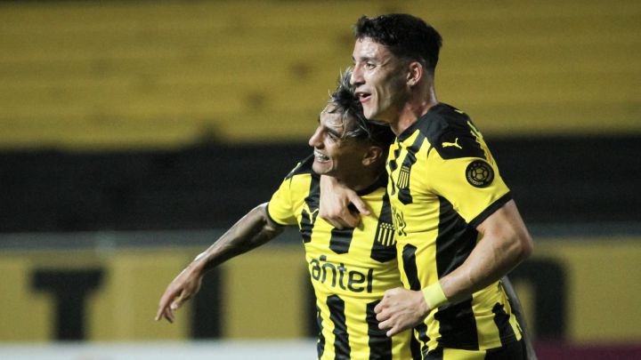Peñarol aplasta a Huancayo