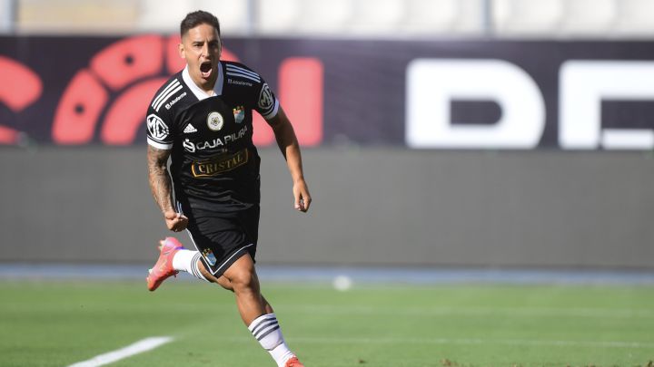 Cristal supera a Universitario y sigue mandando en la Liga 1