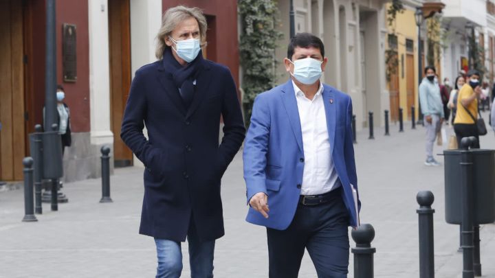 El seleccionador de la Bicolor acudió al Palacio de Gobierno para reunirse con el presidente de la nación para tratar algunos importantes detalles.