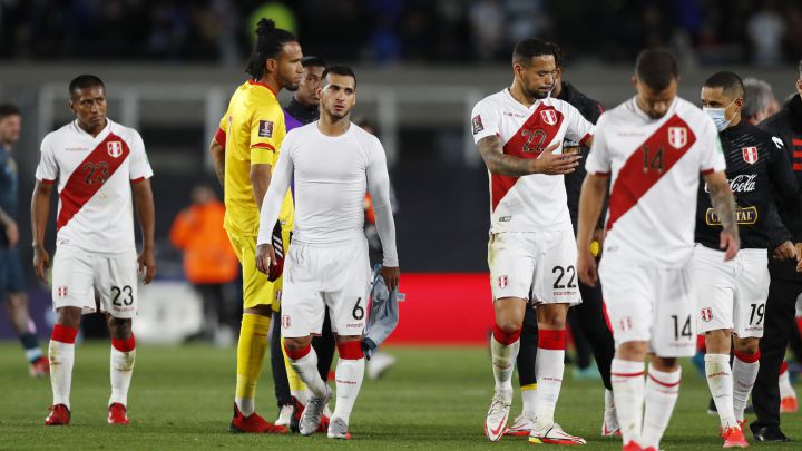 Perú cae de pie