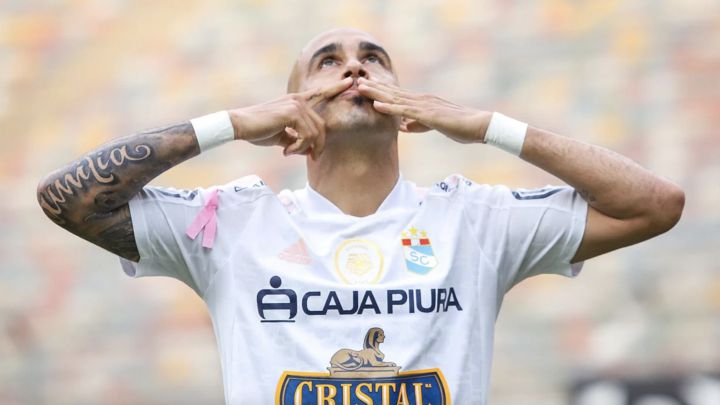 Cristal reordena la casa
