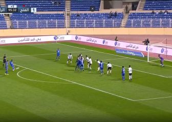 ¡Sublime gol de tiro libre de ‘Cuevita’!