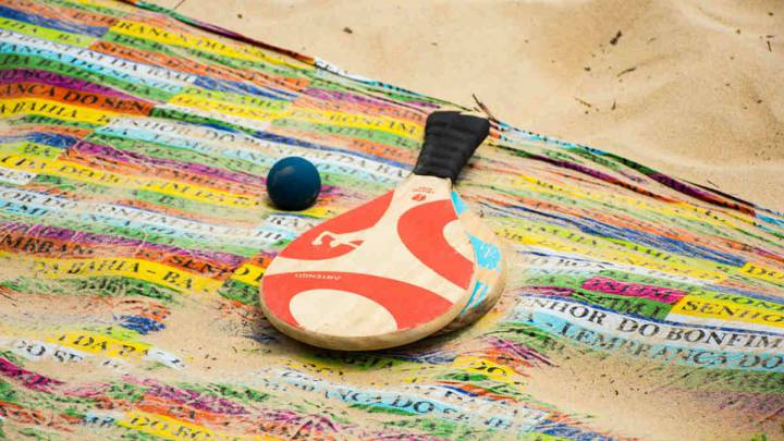 JUGUETES PARA PLAYA Y PISCINA