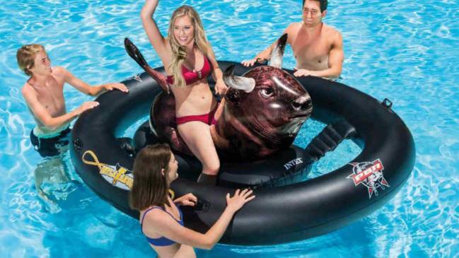 juguetes para playa y piscina