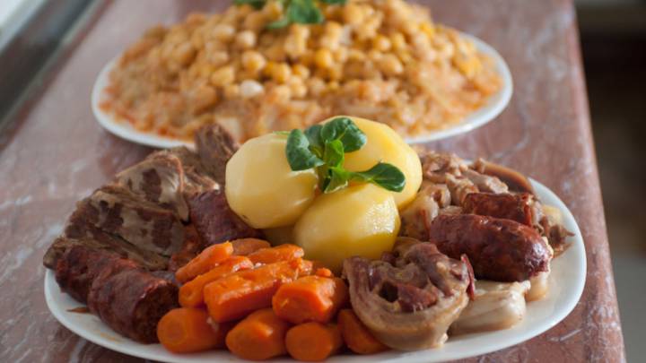 ¿Cuáles son los mejores restaurantes para comer un cocido madrileño?
