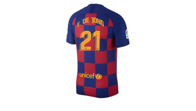 Frenkie de Jong llegó en este mercado de fichajes