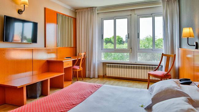 Hotel SHS Aeropuerto Madrid