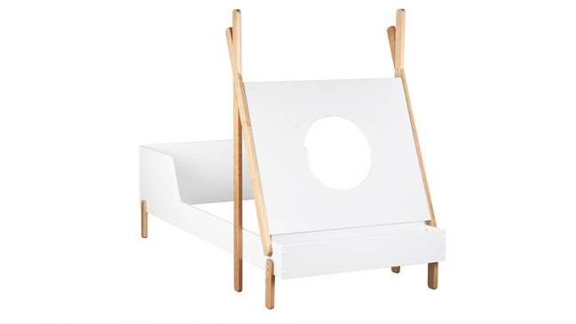 Cama infantil con forma de barco